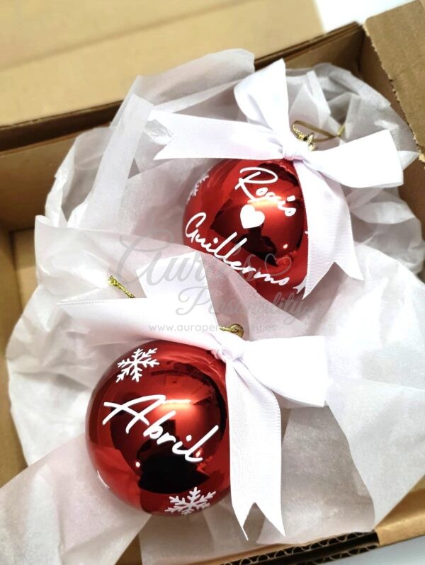 Esfera Navideña roja de plástico personalizada con nombre y lazo para decoración de árbol